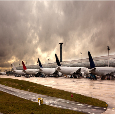 Air Railway Netherlands International Sea Freight Forwarder Door To Door Service